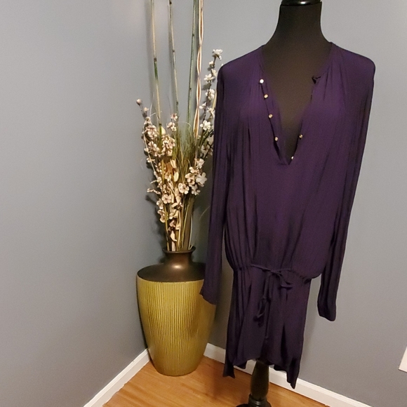 Diane Von Furstenberg Dresses & Skirts - Diane Von Furstenberg Pintuck Silk Chiffon dress